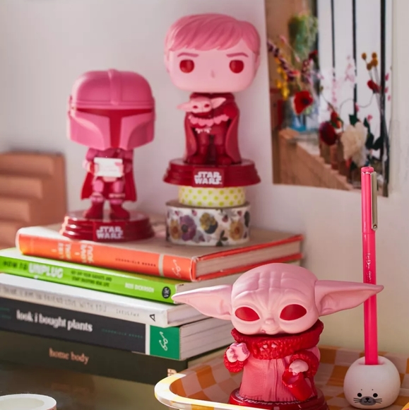 ๐๏ธFunko Pop! Star Wars Luke Skywalker with Grogu Valentine Special Edition NWT - Picture 8 of 12